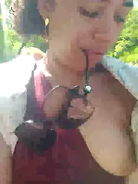 Snapshot of charlotte_dante212 chatting on May 31, 7:48 pm charlotte dante212 online show from May 31, 7:48 pm