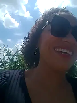 Snapshot of charlotte_dante212 chatting on June 19, 6:23 pm charlotte dante212 online show from June 19, 6:23 pm
