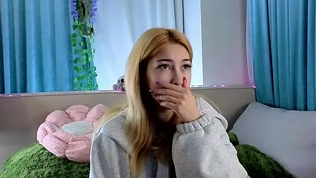 AngelicRice online show from February 19, 1:07 pm