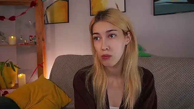 AngelicRice online show from March 30, 1:45 pm