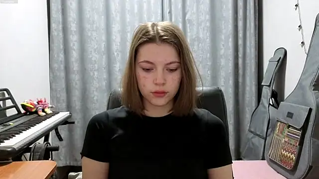 CutieAnny online show from May 13, 8:16 pm