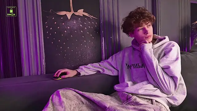 Snapshot of Kevin_Garsia chatting on March 7, 9:34 pm Kevin Garsia online show from March 7, 9:34 pm