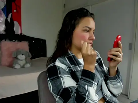 Skylovershot online show from February 18, 1:40 pm