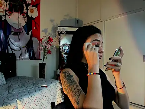 Skylovershot online show from March 18, 5:38 pm