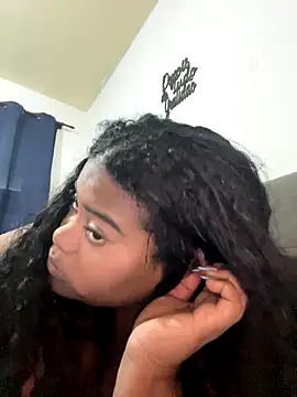 LunaSthena online show from October 24, 10:50 pm