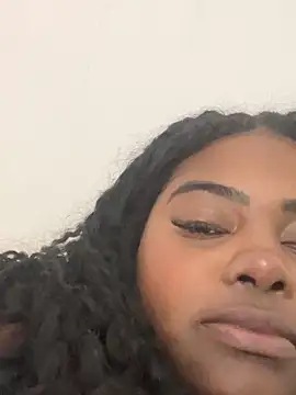 LunaSthena online show from November 15, 11:54 pm