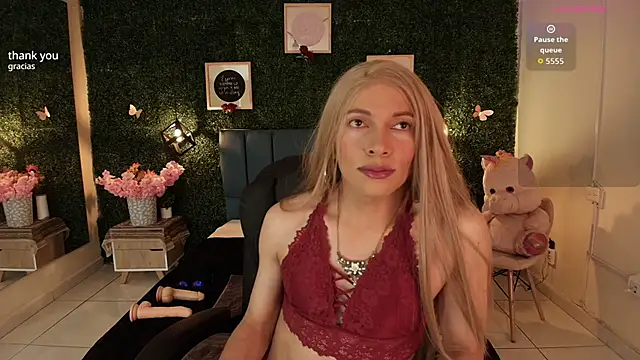 JessicaJones69  online show from September 17, 3:30 am