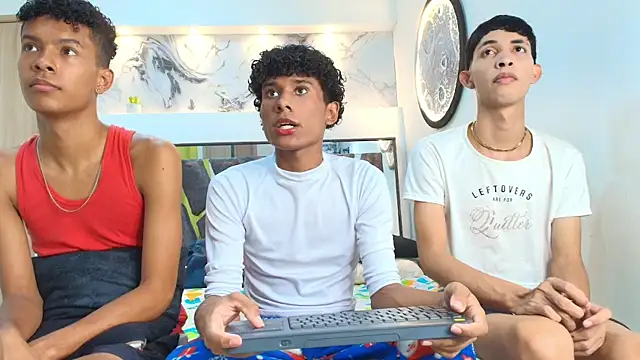 LONDON BOYS1 online show from October 7, 1:14 am