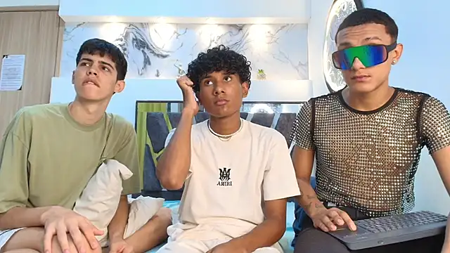 YOUNGS GUYS online show from September 27, 10:04 pm