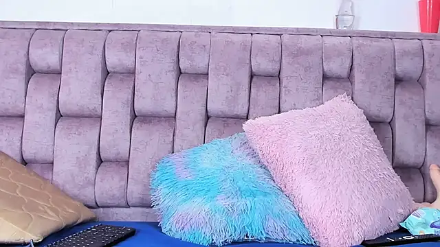 Alexa-Hunter online show from October 29, 7:59 pm