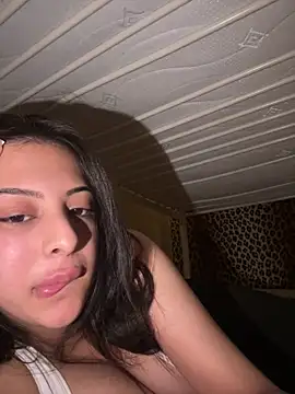OliviaMollyy online show from September 11, 1:22 pm