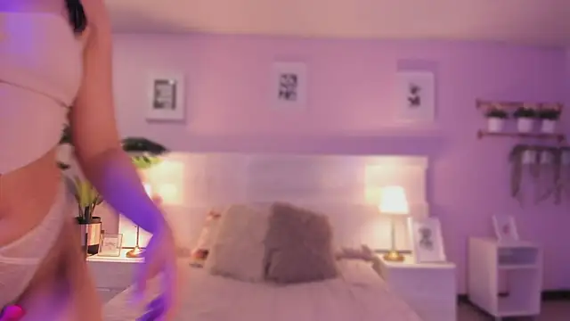 Ema wett online show from October 22, 8:08 pm