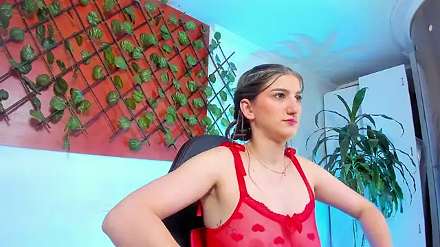 Dafne castro  online show from February 4, 5:30 pm