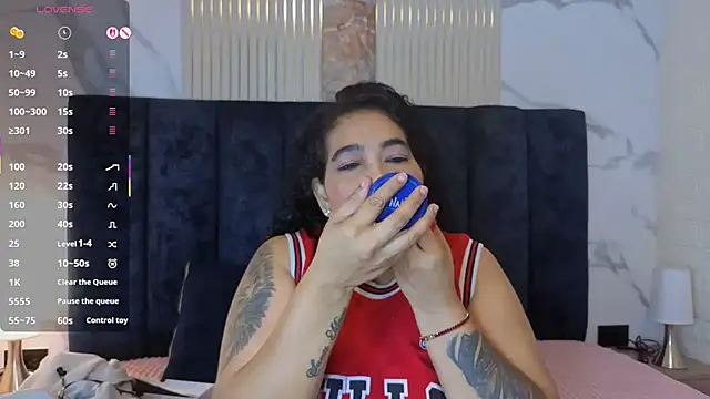 yunkeyc online show from November 3, 2:24 am