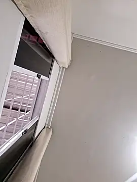 Snapshot of coisasdecasal2727 chatting on February 9, 9:57 am coisasdecasal2727 online show from February 9, 9:57 am