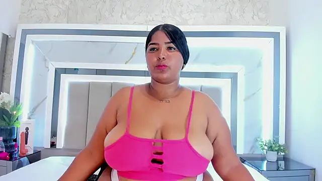 JuliethaVillalobos online show from November 7, 8:53 pm