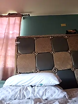 Snapshot of RasingSpark chatting on December 19, 9:22 pm RasingSpark online show from December 19, 9:22 pm