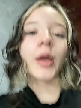 sukubo   online show from March 14, 7:14 am