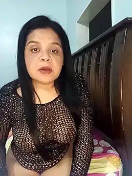 Snapshot of Antovilla01 chatting on September 11, 7:58 pm Antovilla01 online show from September 11, 7:58 pm