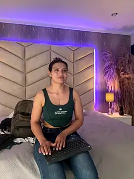 Snapshot of samiradoll chatting on September 27, 2:44 pm samiradoll online show from September 27, 2:44 pm