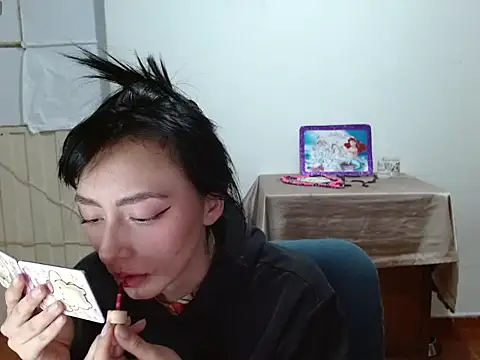 paola    online show from September 9, 5:07 am