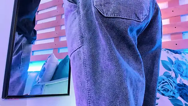 ArianaSantana online show from October 1, 12:55 pm