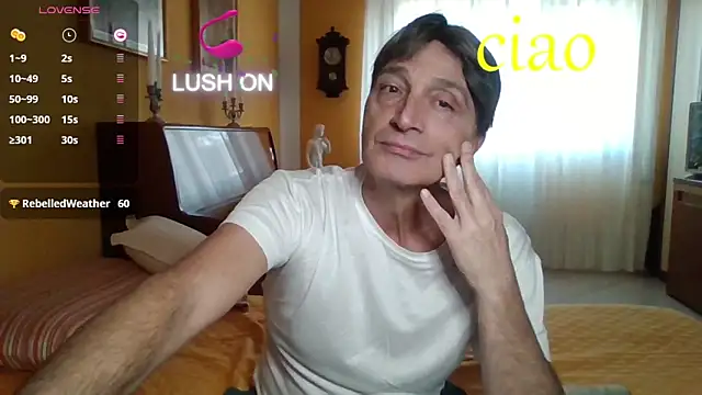 Snapshot of lattediyak chatting on November 11, 1:44 pm lattediyak online show from November 11, 1:44 pm