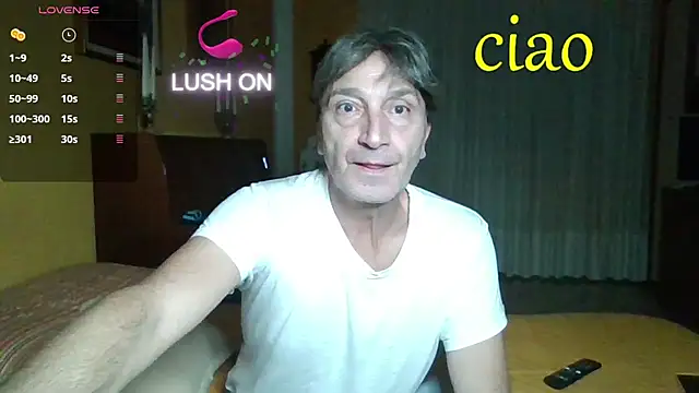 Snapshot of lattediyak chatting on November 19, 12:43 am lattediyak online show from November 19, 12:43 am