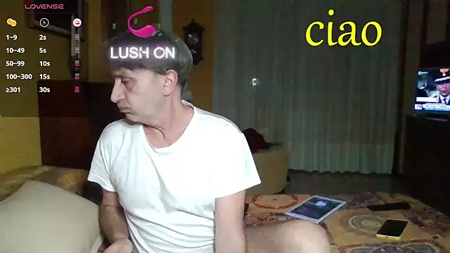 Snapshot of lattediyak chatting on December 5, 1:03 am lattediyak online show from December 5, 1:03 am