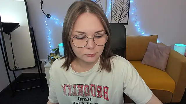 Sophi gi online show from September 15, 3:06 am