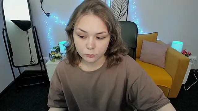 Sophi gi online show from September 18, 4:47 am