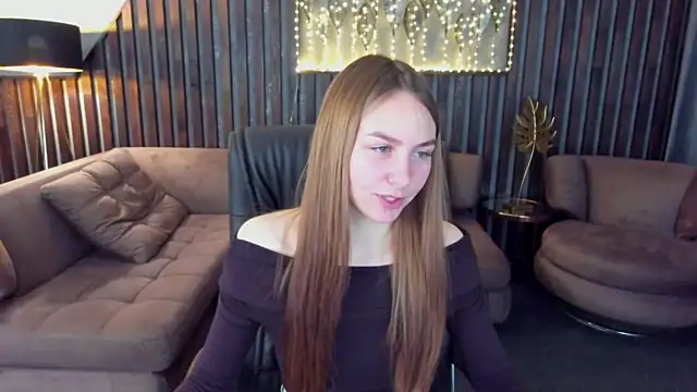 MilaAddams online show from May 13, 5:38 am