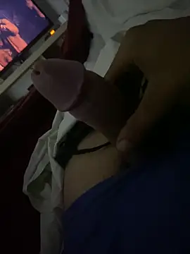 Snapshot of Holanda23cm chatting on December 16, 6:51 am Holanda23cm online show from December 16, 6:51 am