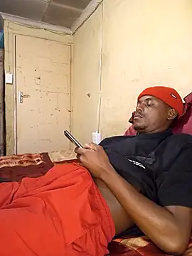 Snapshot of Hluga_25 chatting on November 6, 10:38 am Hluga 25 online show from November 6, 10:38 am