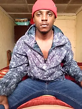 Snapshot of Hluga_25 chatting on December 2, 7:57 am Hluga 25 online show from December 2, 7:57 am