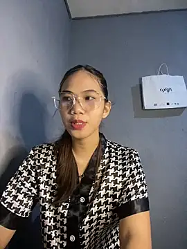 Shy SexyLady online show from May 23, 11:47 am