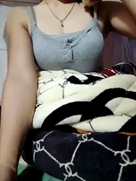 LucyyLy online show from November 24, 12:27 pm