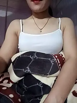 LucyyLy online show from January 17, 12:04 am