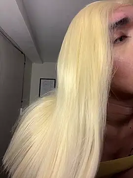 Snapshot of sissielil chatting on September 19, 2:18 pm sissielil online show from September 19, 2:18 pm