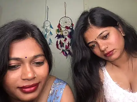 HoleyCoupon online show from January 11, 7:30 pm