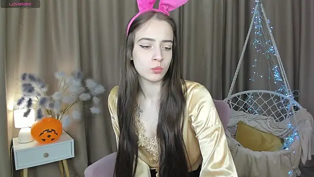 Snapshot of Belle_Wa1ker chatting on October 31, 4:24 am Belle Wa1ker online show from October 31, 4:24 am