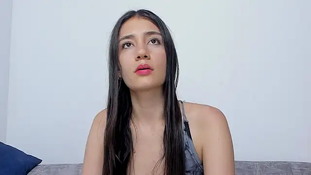 Snapshot of catalella_0 chatting on February 21, 11:50 pm catalella 0 online show from February 21, 11:50 pm