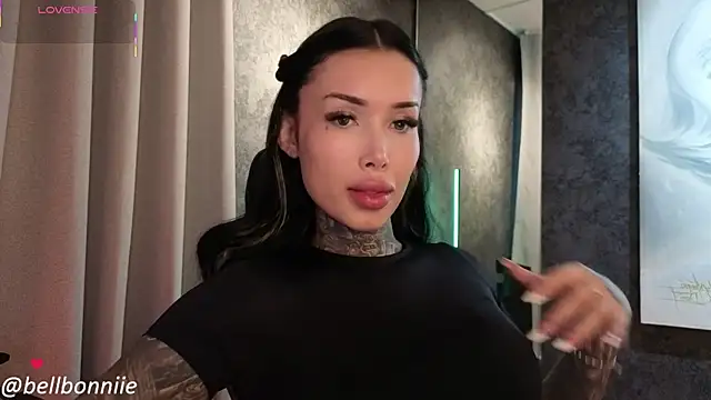 belllbonniie online show from November 6, 5:58 pm