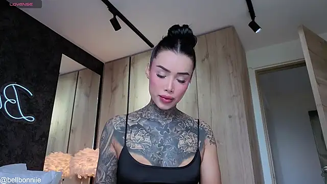 belllbonniie online show from May 12, 6:38 pm