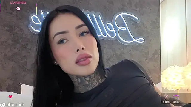 belllbonniie online show from May 18, 11:32 pm