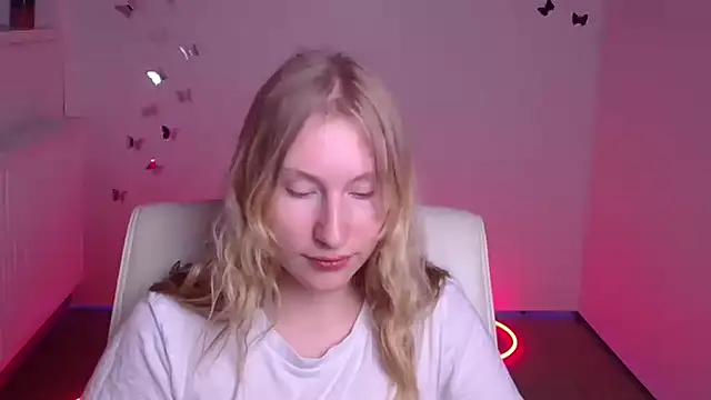 Elizabeth Kissa online show from September 9, 11:21 am