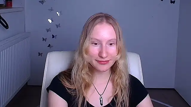 Elizabeth Kissa online show from September 13, 5:13 pm