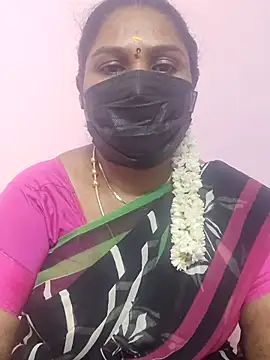 Snapshot of Tamil_Azhaghi25 chatting on September 14, 4:28 pm Tamil Azhaghi25 online show from September 14, 4:28 pm