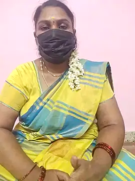 Snapshot of Tamil_Azhaghi25 chatting on September 16, 1:06 am Tamil Azhaghi25 online show from September 16, 1:06 am