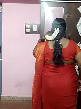 Snapshot of Tamil_Azhaghi25 chatting on October 10, 5:01 pm Tamil Azhaghi25 online show from October 10, 5:01 pm